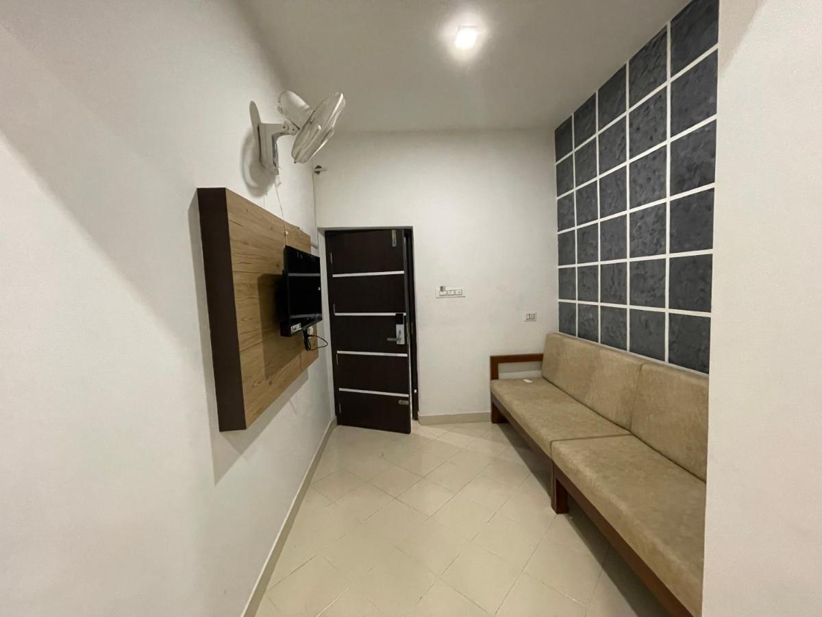 Hotel Pmr Grandays à Malappuram Extérieur photo